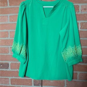 Green Embroidered Women's Top Size M